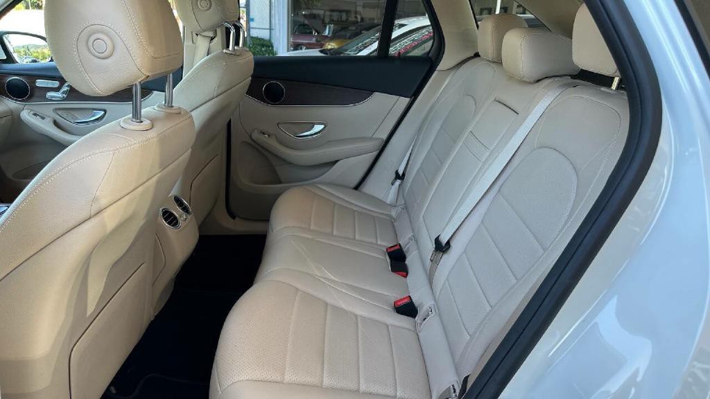 2021 Mercedes-Benz GLC-Class Image 16