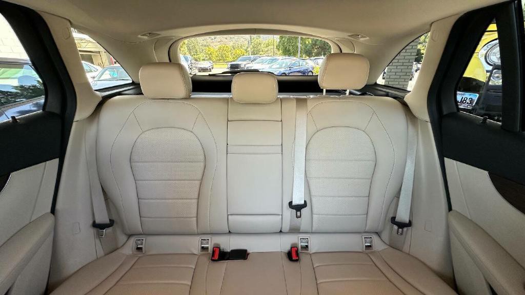2021 Mercedes-Benz GLC-Class Image 17