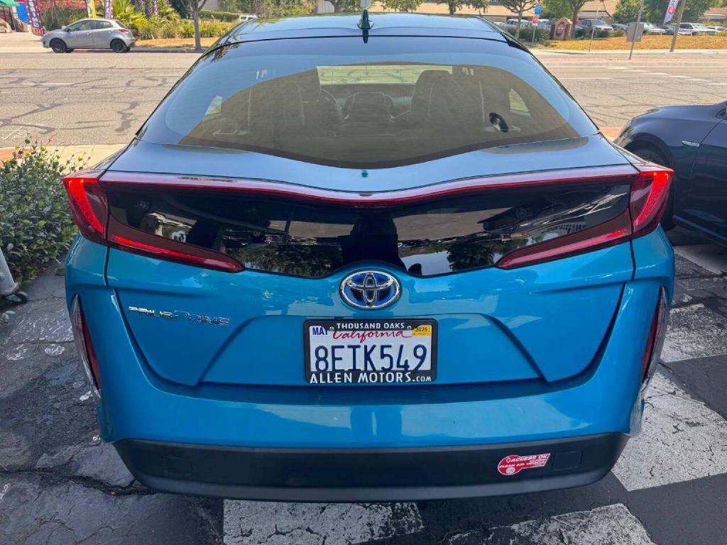 2017 Toyota Prius Image 9