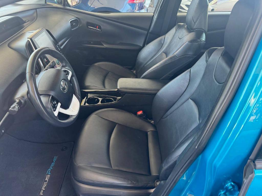 2017 Toyota Prius Image 11