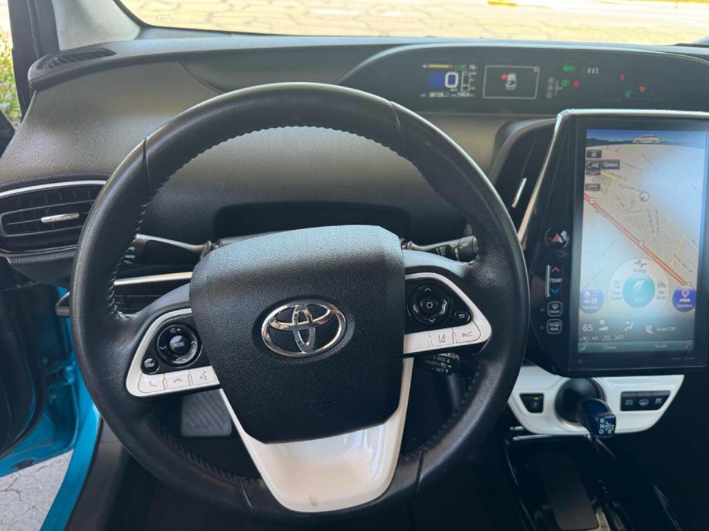2017 Toyota Prius Image 12