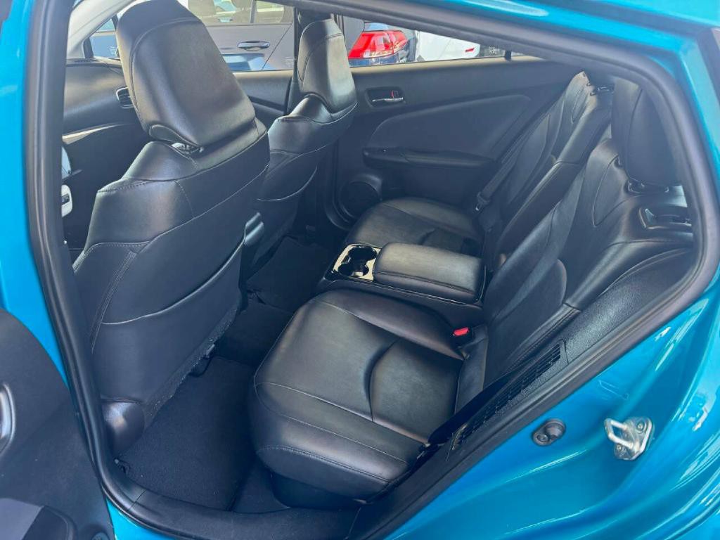 2017 Toyota Prius Image 15