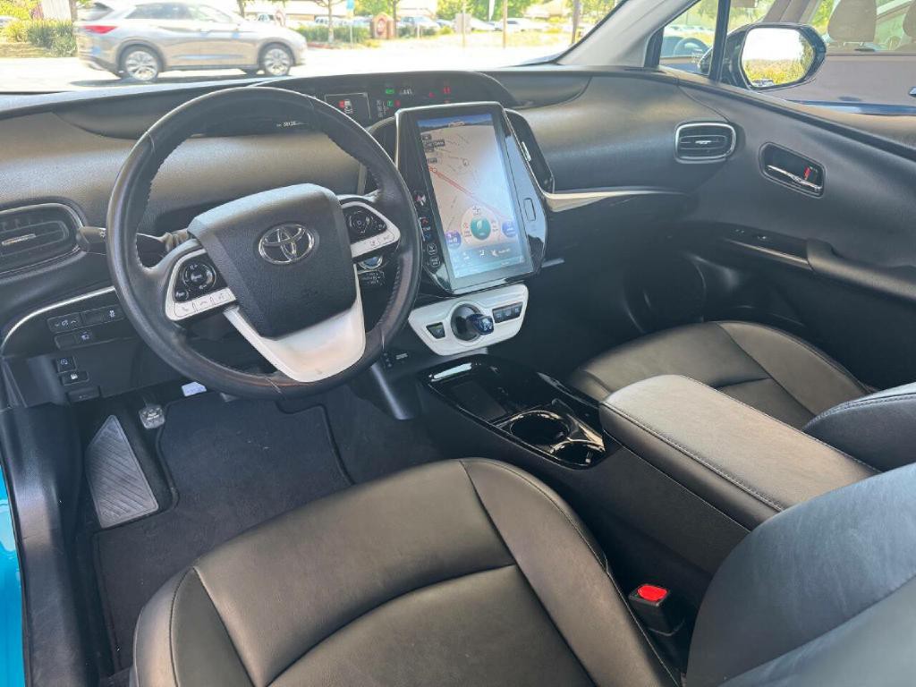 2017 Toyota Prius Image 16