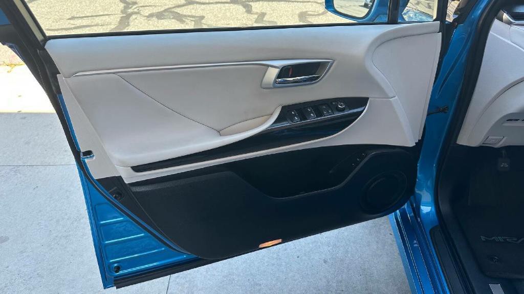 2019 Toyota Mirai Image 7