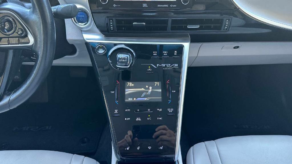 2019 Toyota Mirai Image 15