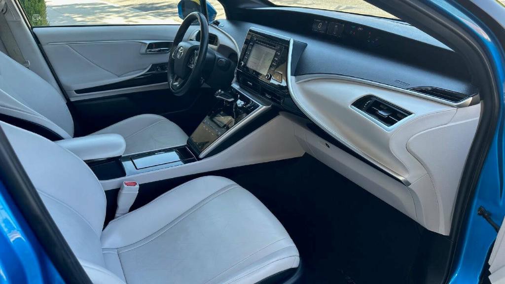2019 Toyota Mirai Image 16