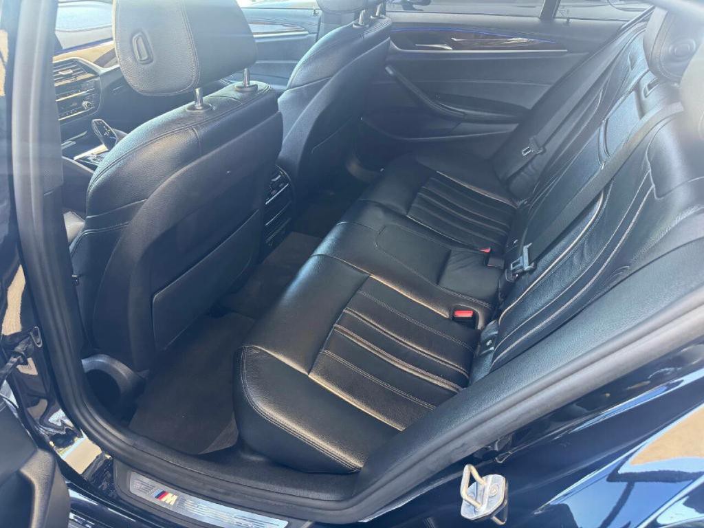 2017 BMW 5 Series Image 15