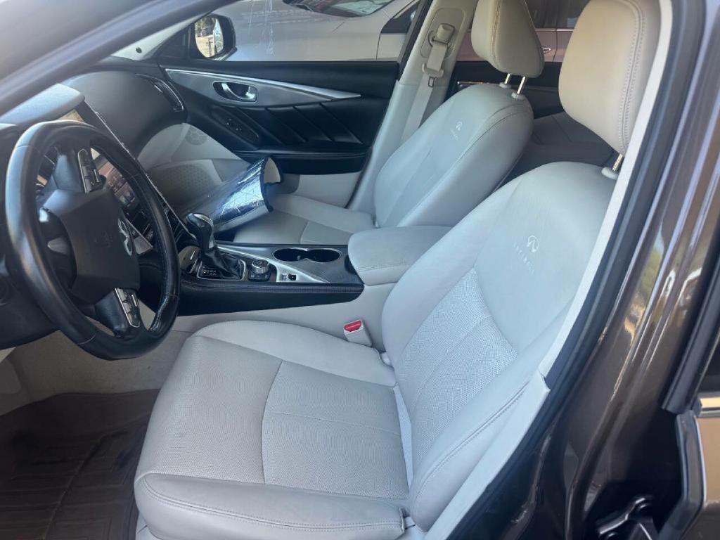2014 INFINITI Q50 Image 10