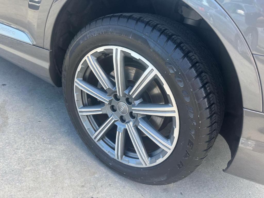 2018 Audi Q7 Image 5