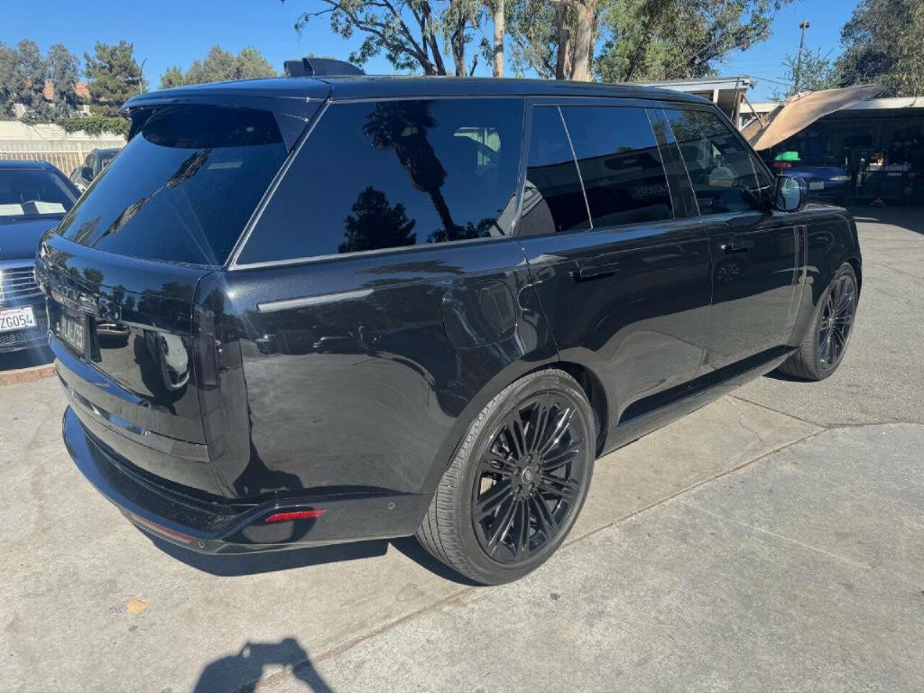 2024 Land Rover Range Rover Image 3
