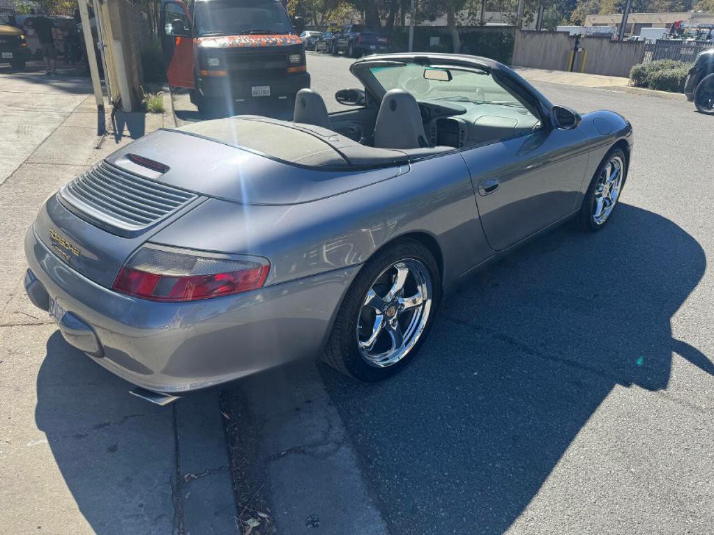 2003 Porsche 911 Image 3