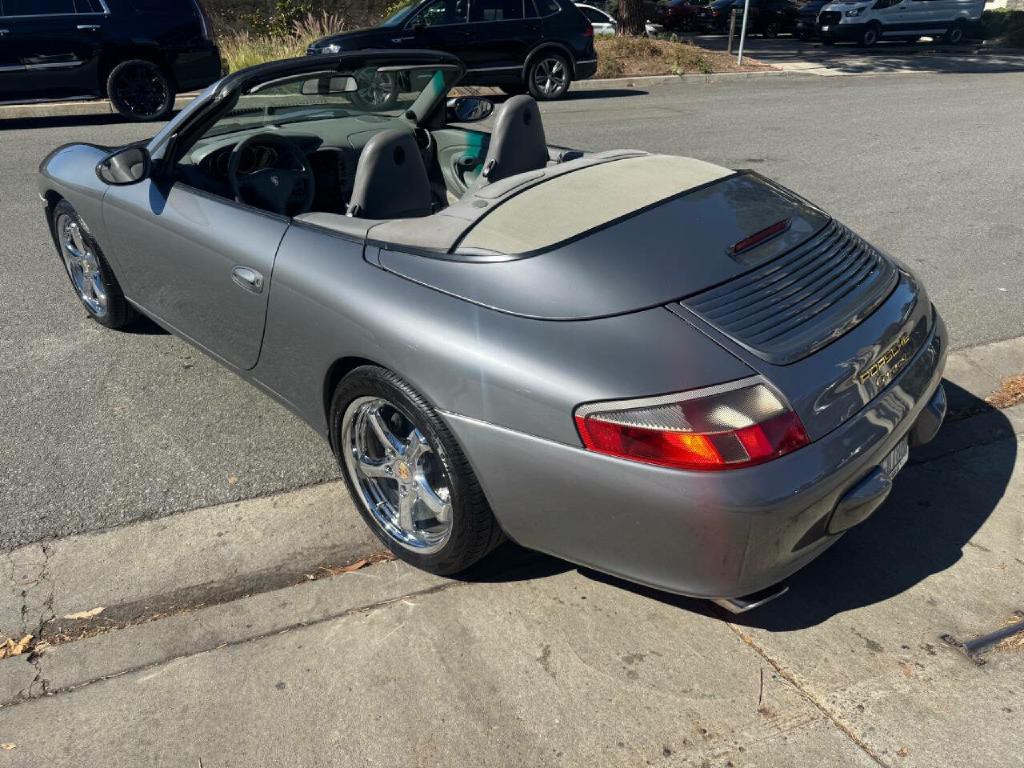 2003 Porsche 911 Image 4