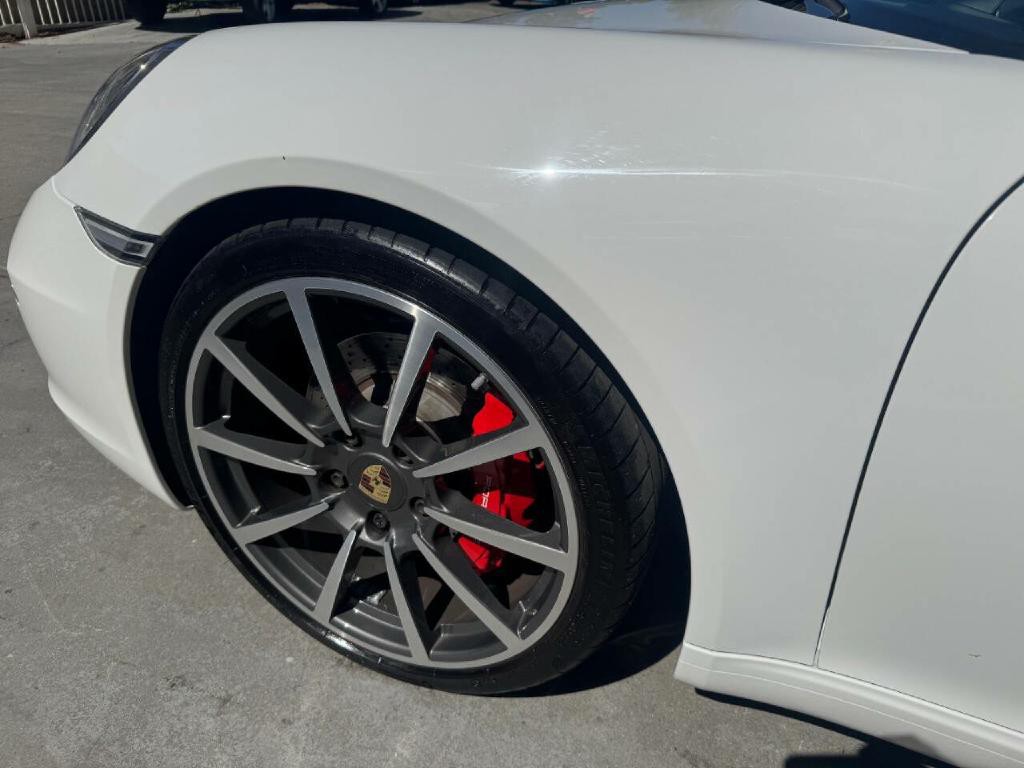 2012 Porsche 911 Image 6