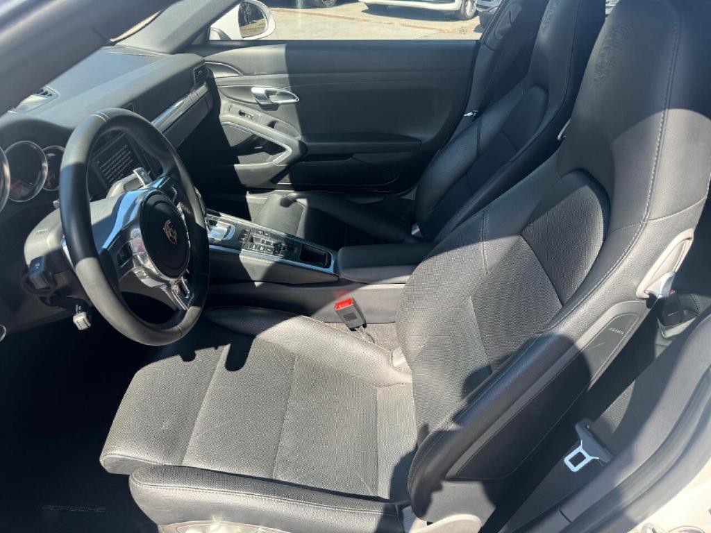 2012 Porsche 911 Image 12