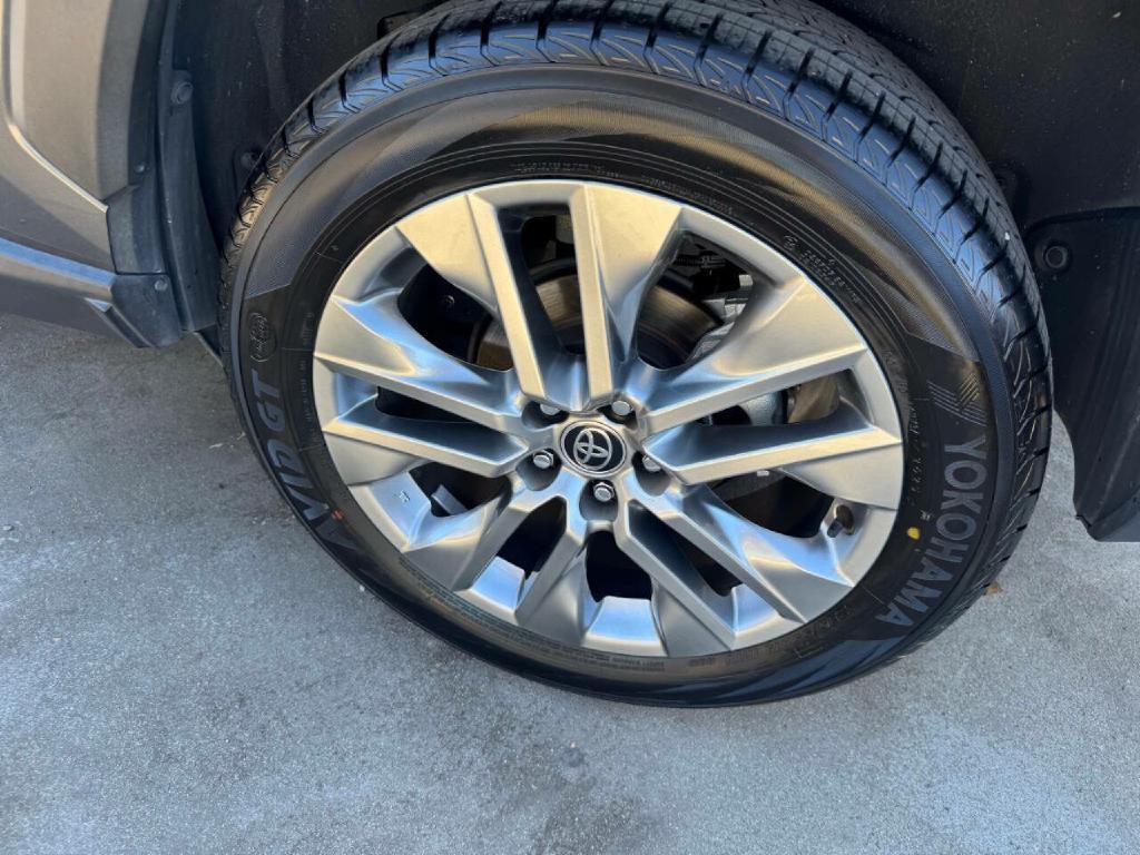 2023 Toyota Rav4 Image 5