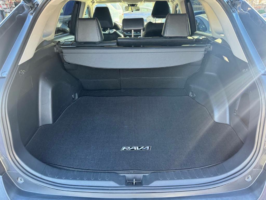 2023 Toyota Rav4 Image 17