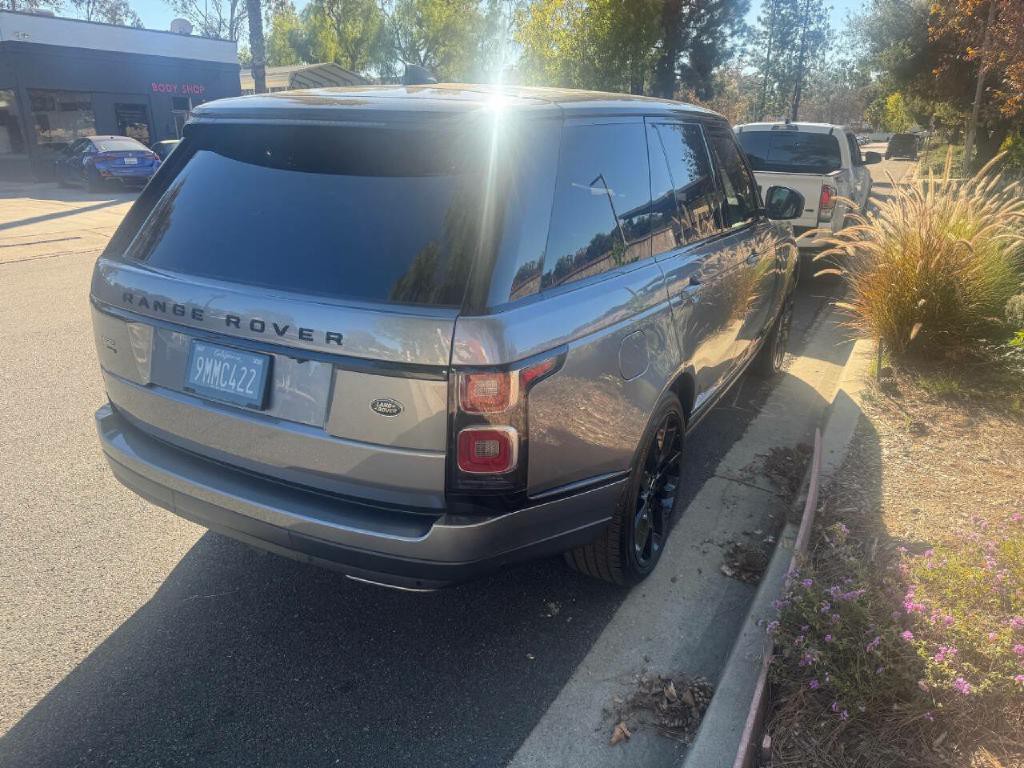 2021 Land Rover Range Rover Image 3