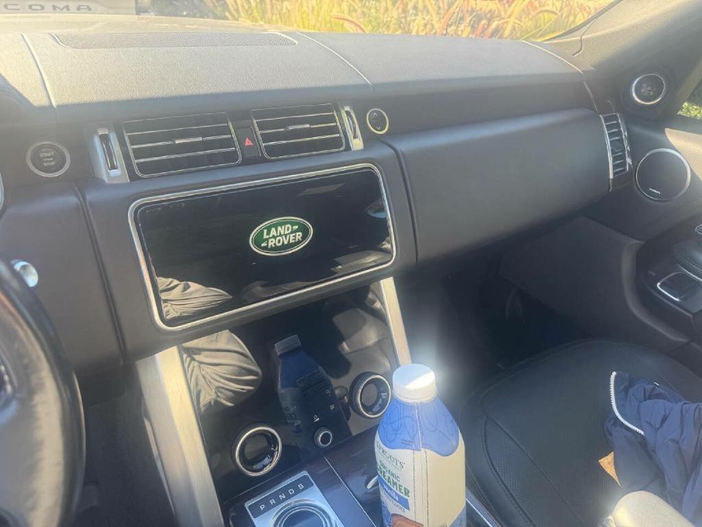 2021 Land Rover Range Rover Image 14