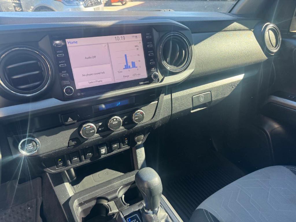 2021 Toyota Tacoma Image 18