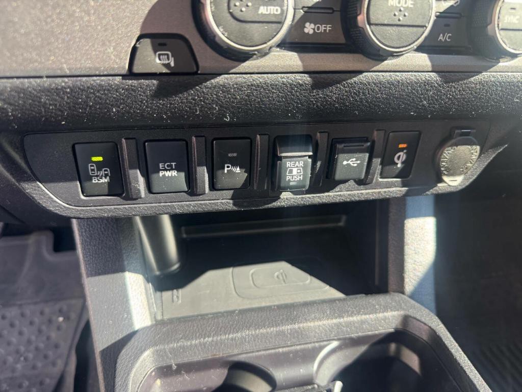 2021 Toyota Tacoma Image 20