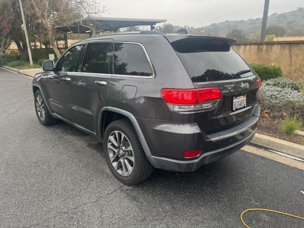 2018 Jeep Grand Cherokee Image 3