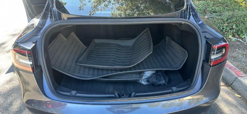 2019 Tesla Model 3 Image 10