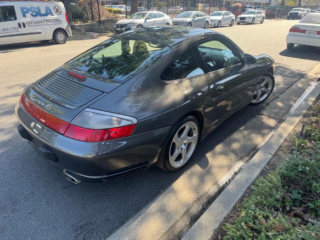 2003 Porsche 911 Image 3