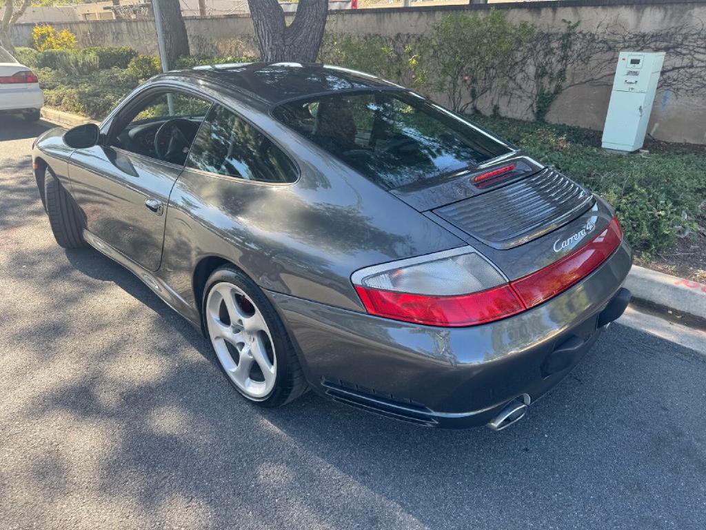 2003 Porsche 911 Image 4