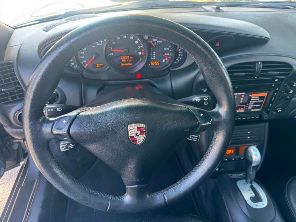 2003 Porsche 911 Image 17