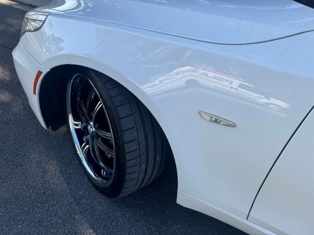 2010 BMW 5 Series Image 6