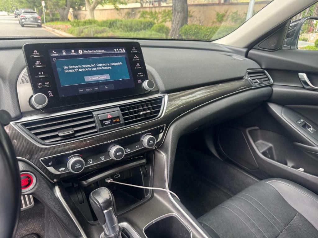 2021 Honda Accord Image 16