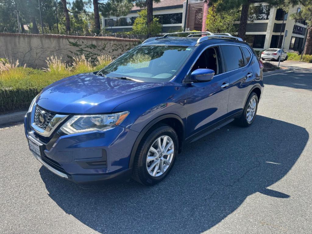 2020 Nissan Rogue Image 1