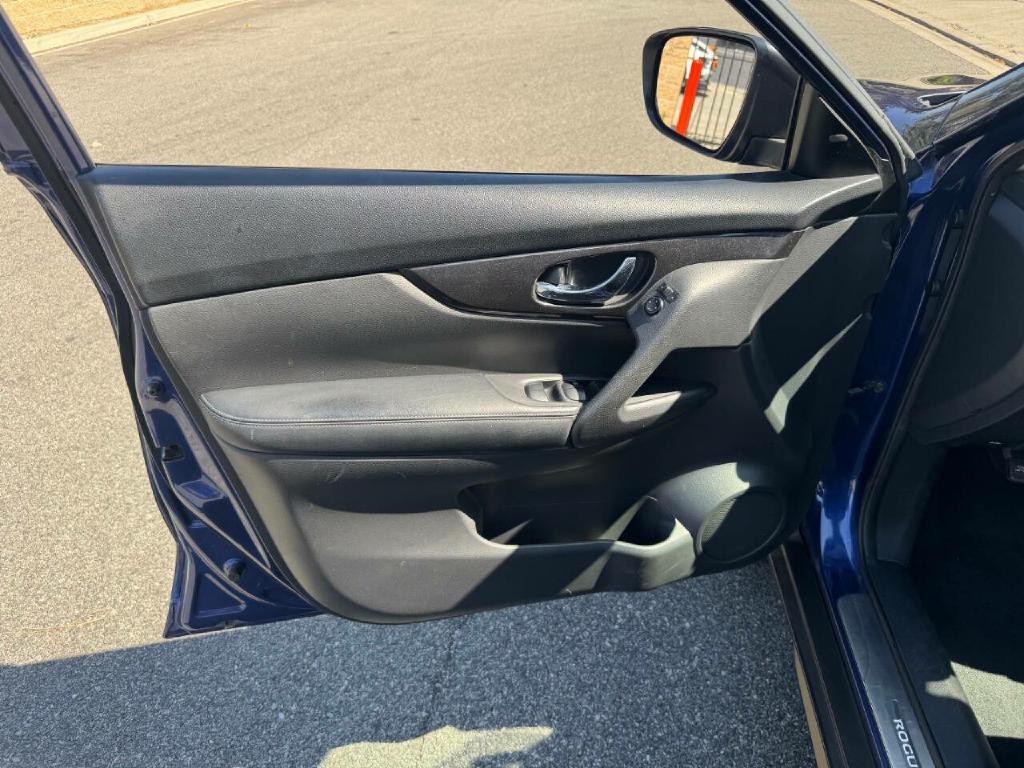 2020 Nissan Rogue Image 8