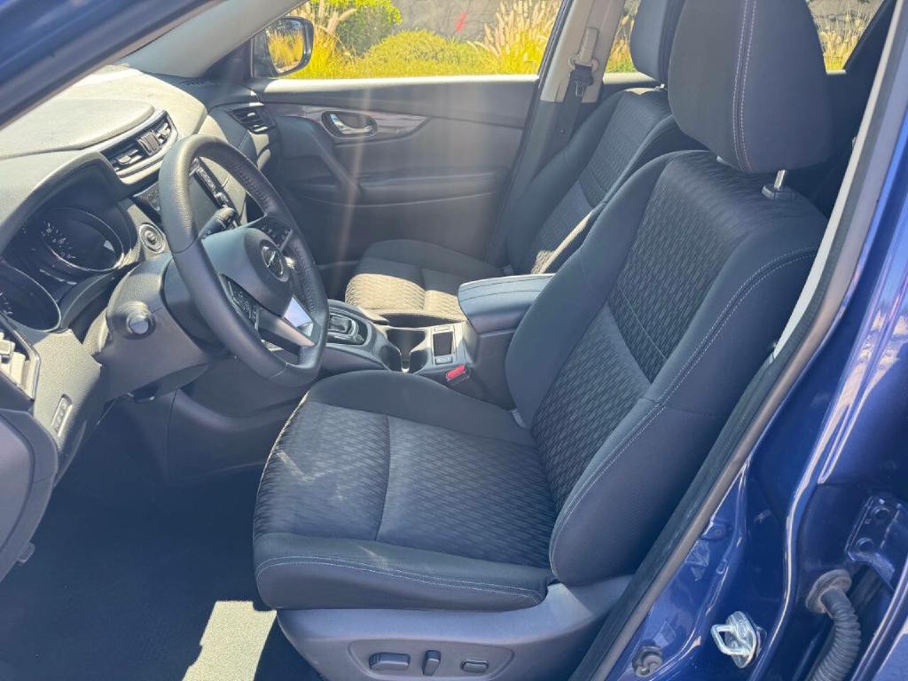 2020 Nissan Rogue Image 9