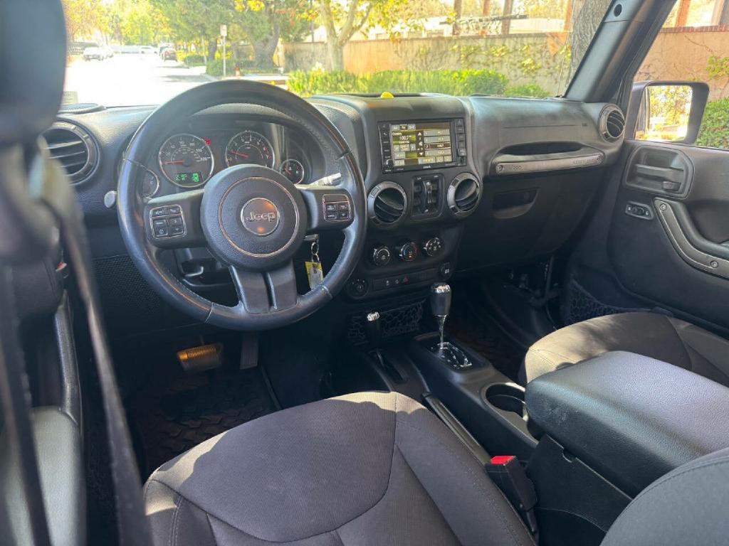 2015 Jeep Wrangler Unlimited Image 14