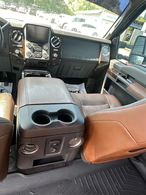 2015 Ford F-250 Image 6