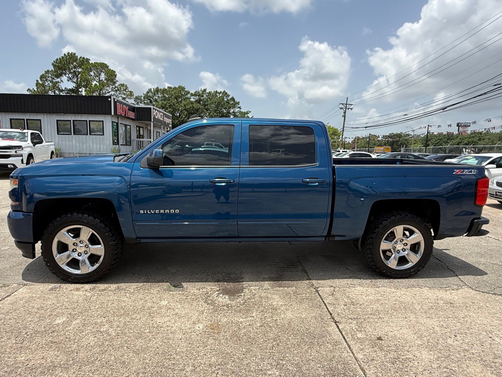 2017 Chevrolet Silverado 1500 Image 3