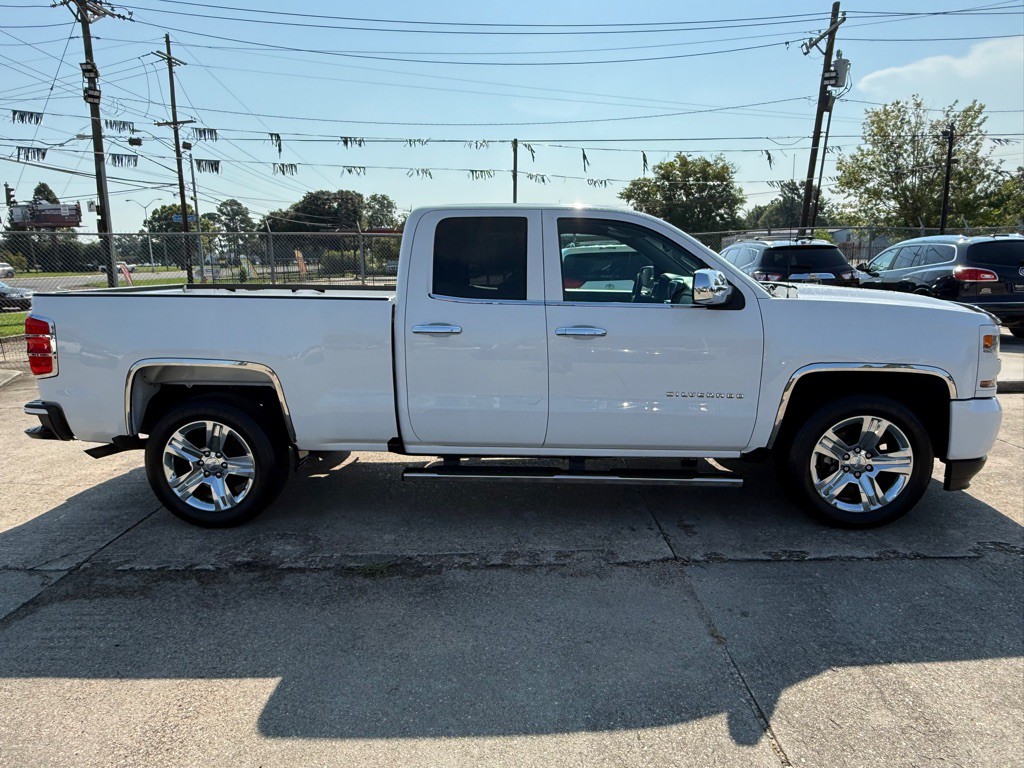 2017 Chevrolet Silverado 1500 Image 4