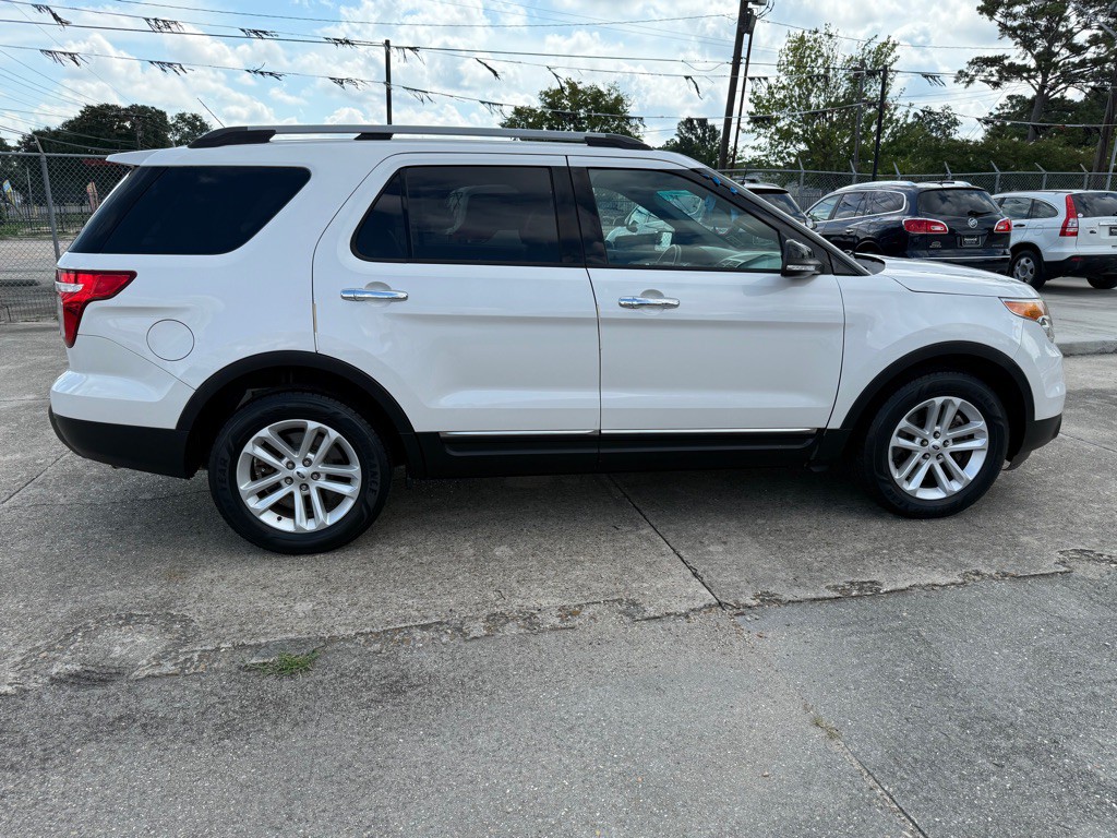 2015 Ford Explorer Image 4