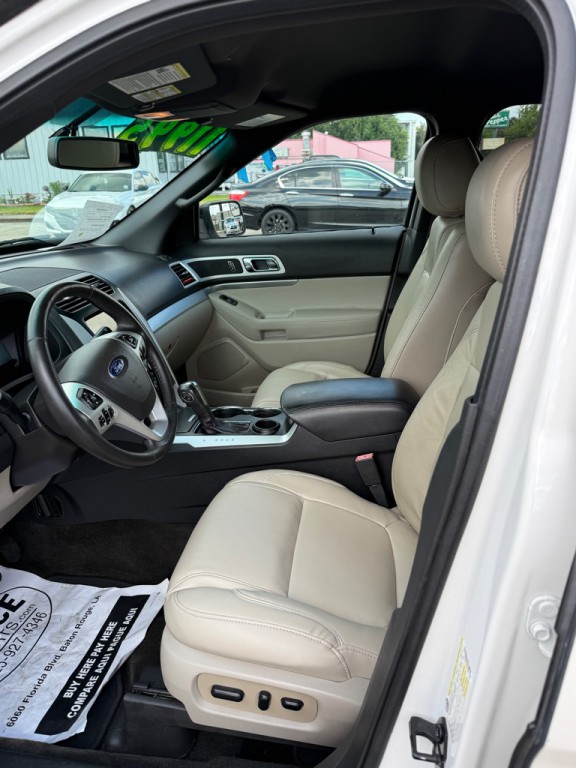 2015 Ford Explorer Image 9