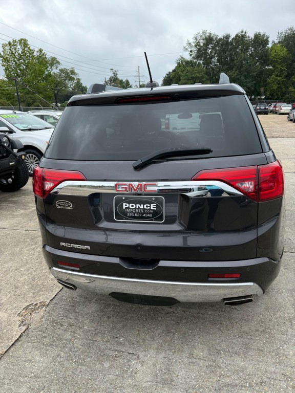2017 GMC Acadia Image 4