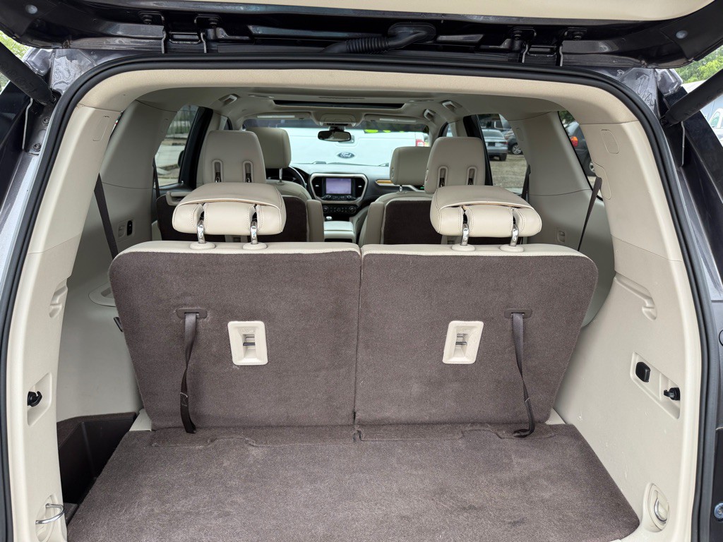 2017 GMC Acadia Image 5