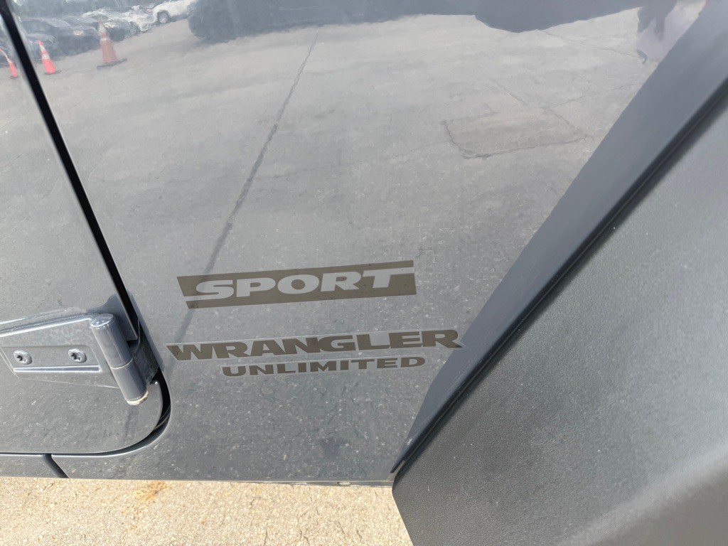 2016 Jeep Wrangler Unlimited Image 4