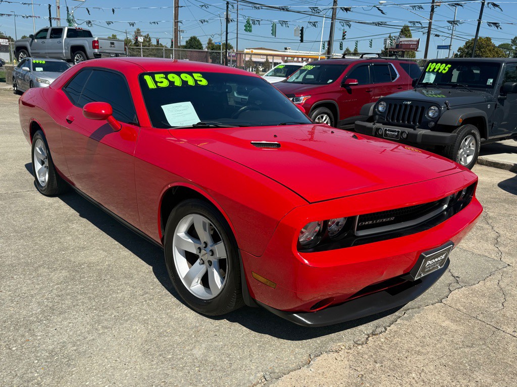 2014 Dodge Challenger Image 3