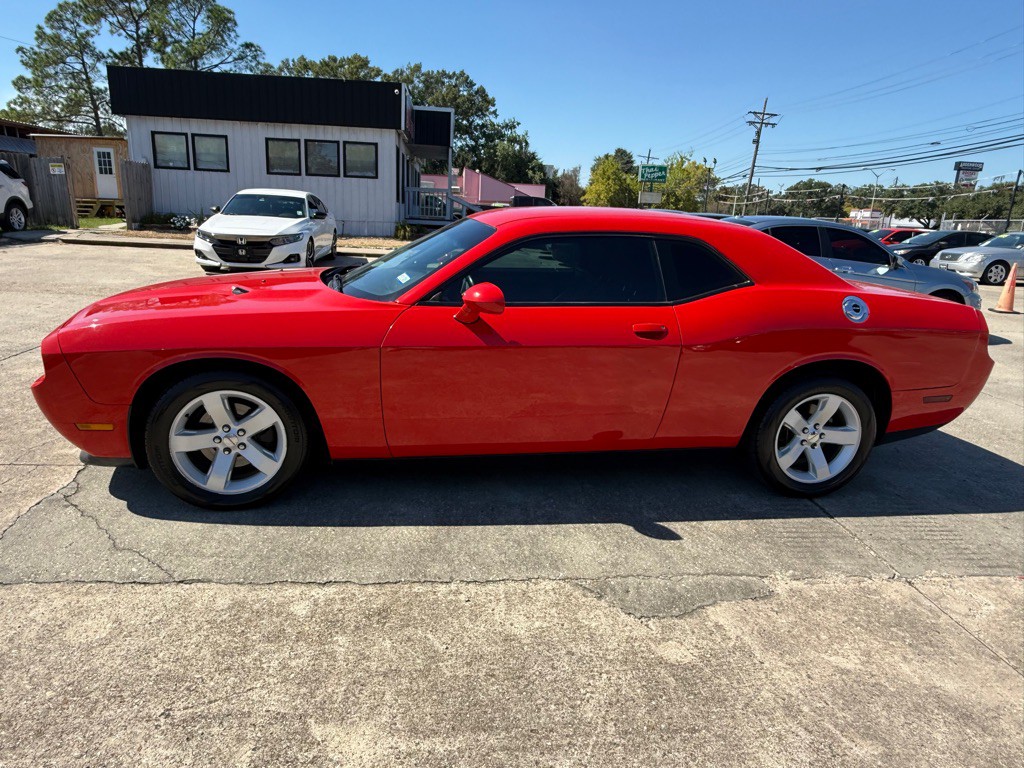 2014 Dodge Challenger Image 4
