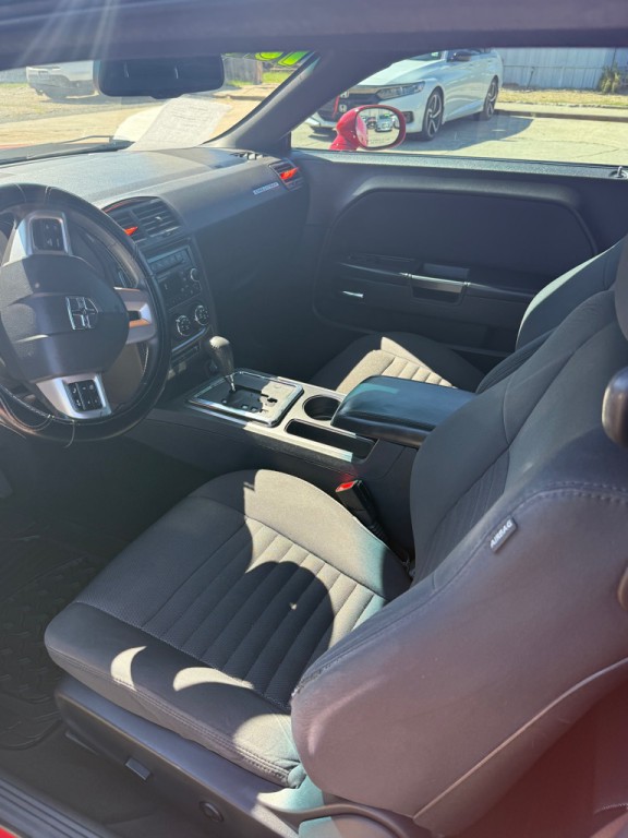2014 Dodge Challenger Image 7