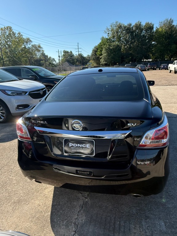 2015 Nissan Altima Image 4