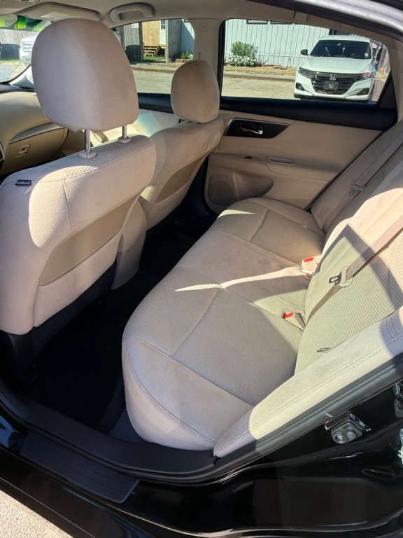 2015 Nissan Altima Image 6