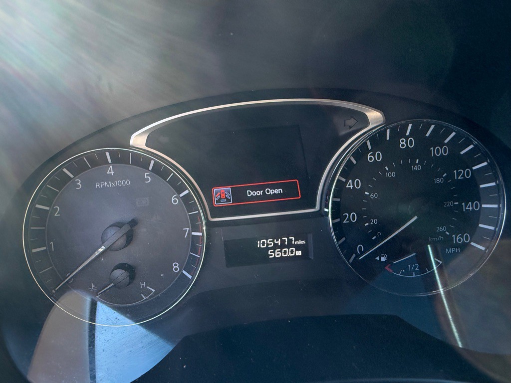 2015 Nissan Altima Image 8