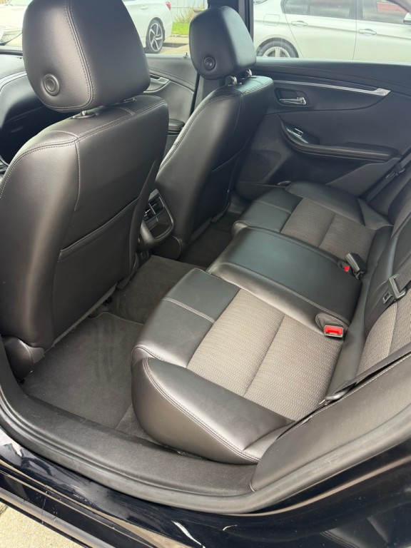 2017 Chevrolet Impala Image 5